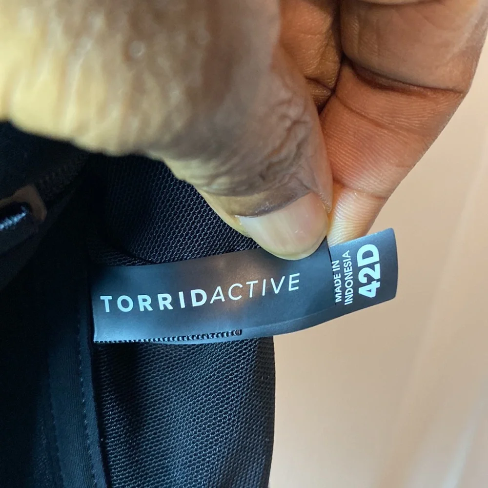 torrid active gray